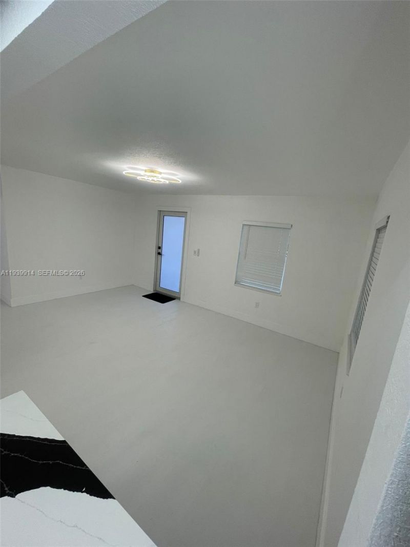 775 NW 142nd St, Miami, FL 33168 Photo