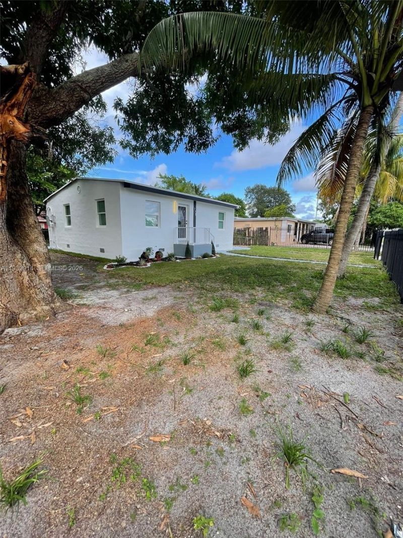 775 NW 142nd St, Miami, FL 33168 Photo