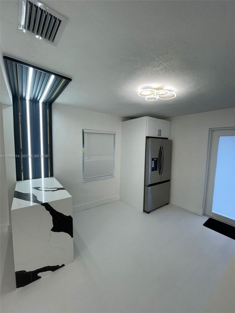 775 NW 142nd St, Miami, FL 33168 Photo