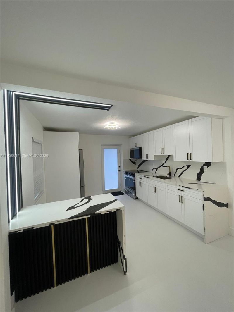 775 NW 142nd St, Miami, FL 33168 Photo