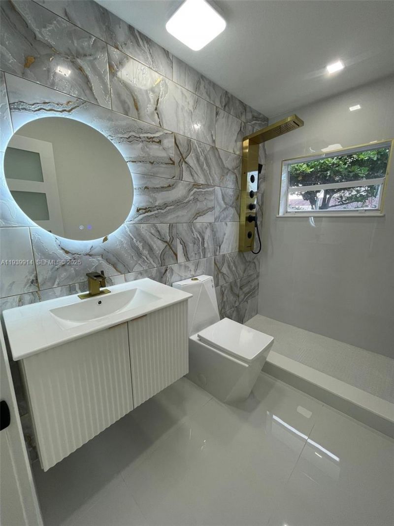 775 NW 142nd St, Miami, FL 33168 Photo