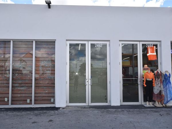2494 NW 20th St, Miami, FL 33142
