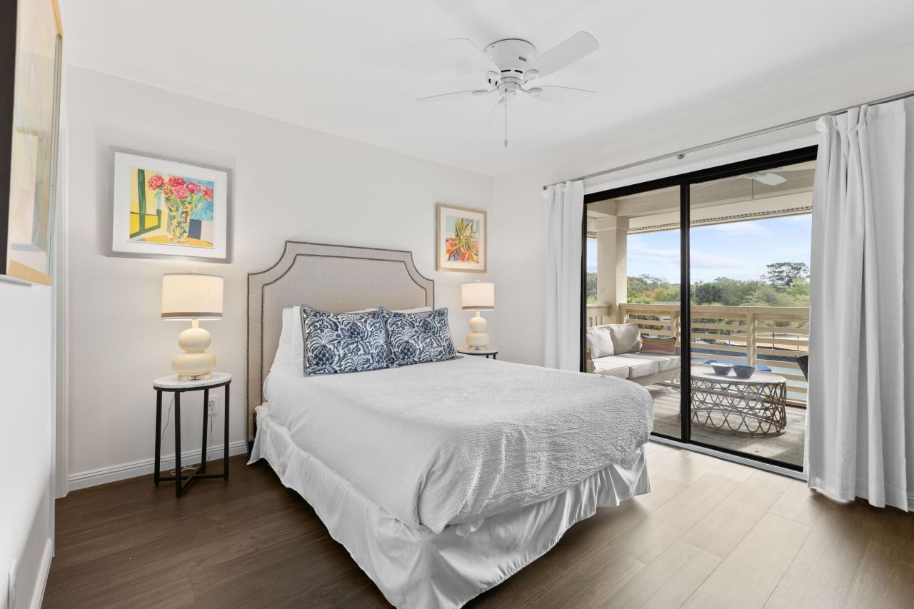 2064 Long Bend Drive Photo 18