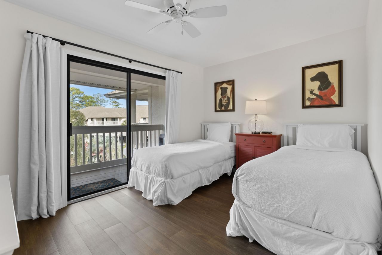 2064 Long Bend Drive Photo 26