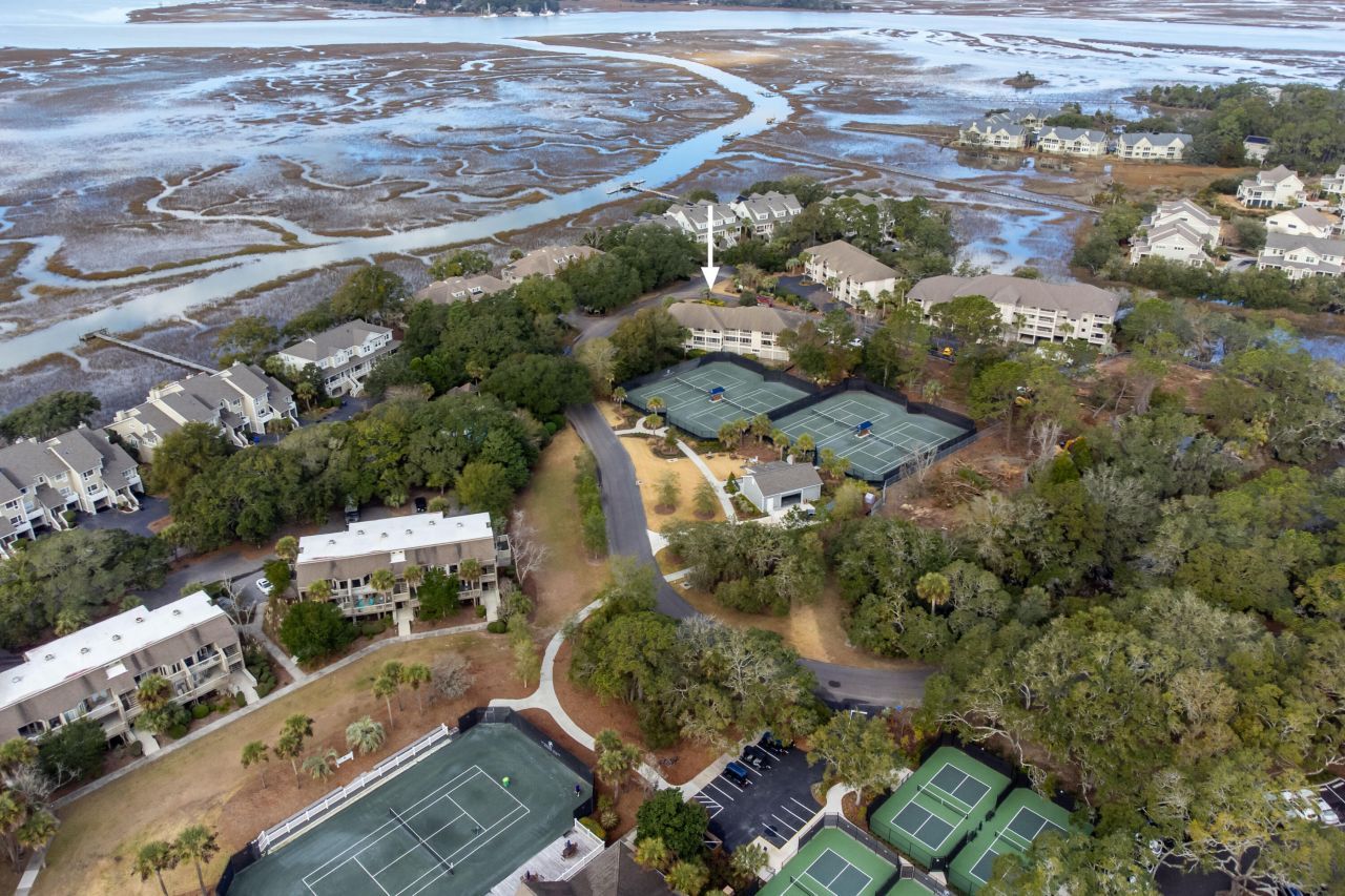 2064 Long Bend Drive Photo 30