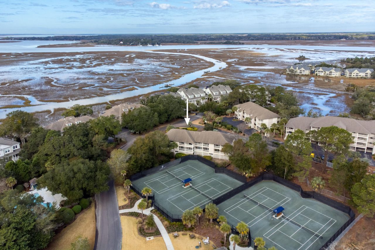 2064 Long Bend Drive Photo 31