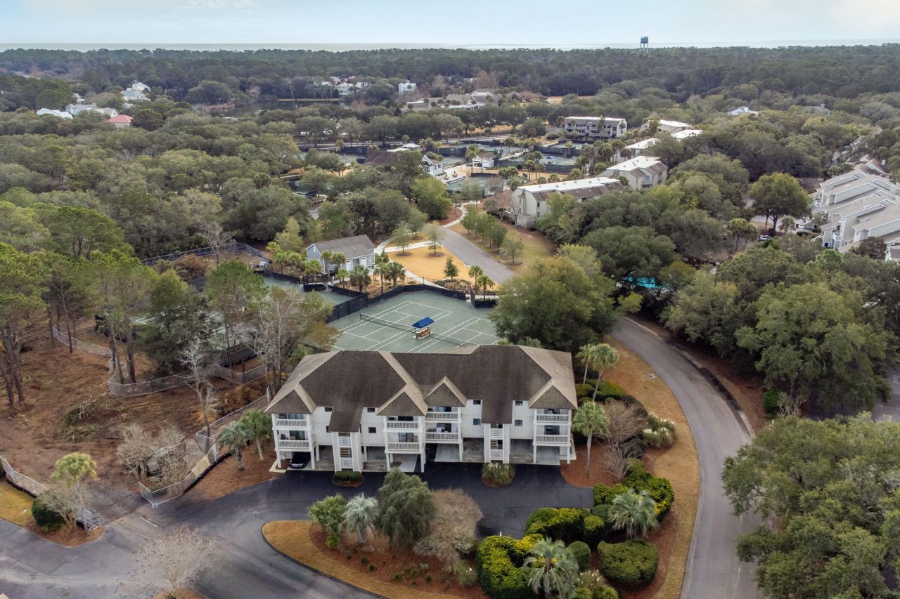 2064 Long Bend Drive Photo 39