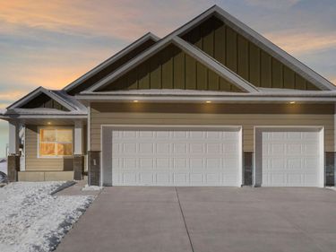 27270 Pete's Hill Trail, Elko New Market, MN 55020