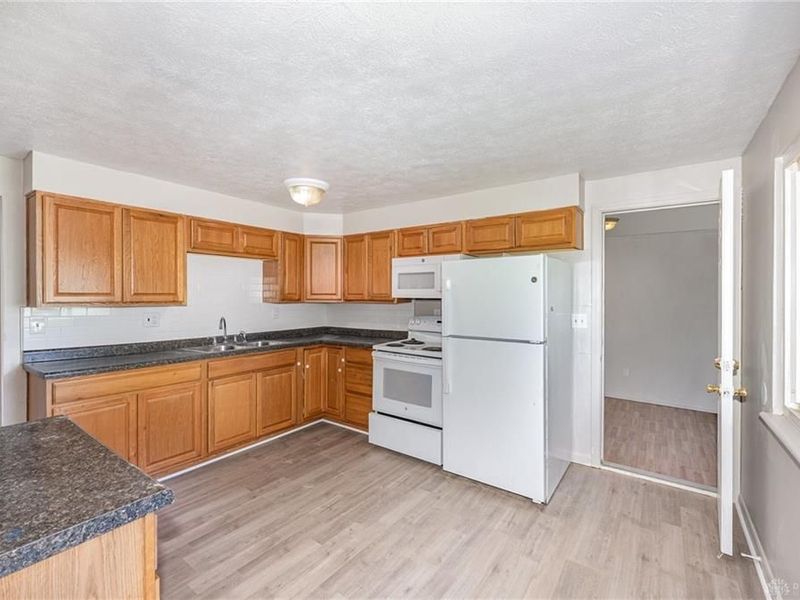 7725 Harrington Avenue, Dayton, OH 45415 Photo 10