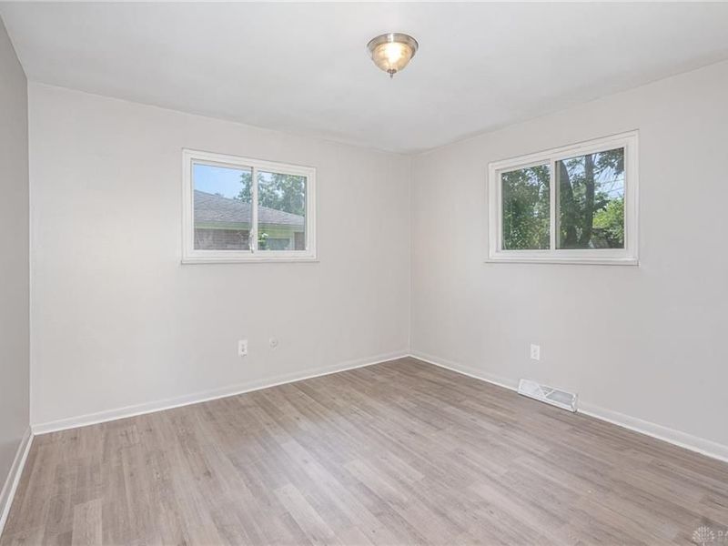 7725 Harrington Avenue, Dayton, OH 45415 Photo 14