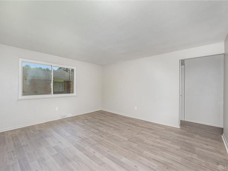 7725 Harrington Avenue, Dayton, OH 45415 Photo 4