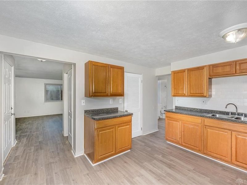 7725 Harrington Avenue, Dayton, OH 45415 Photo 9