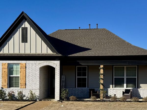 612 Bolivar Drive, Nesbit, MS 38651