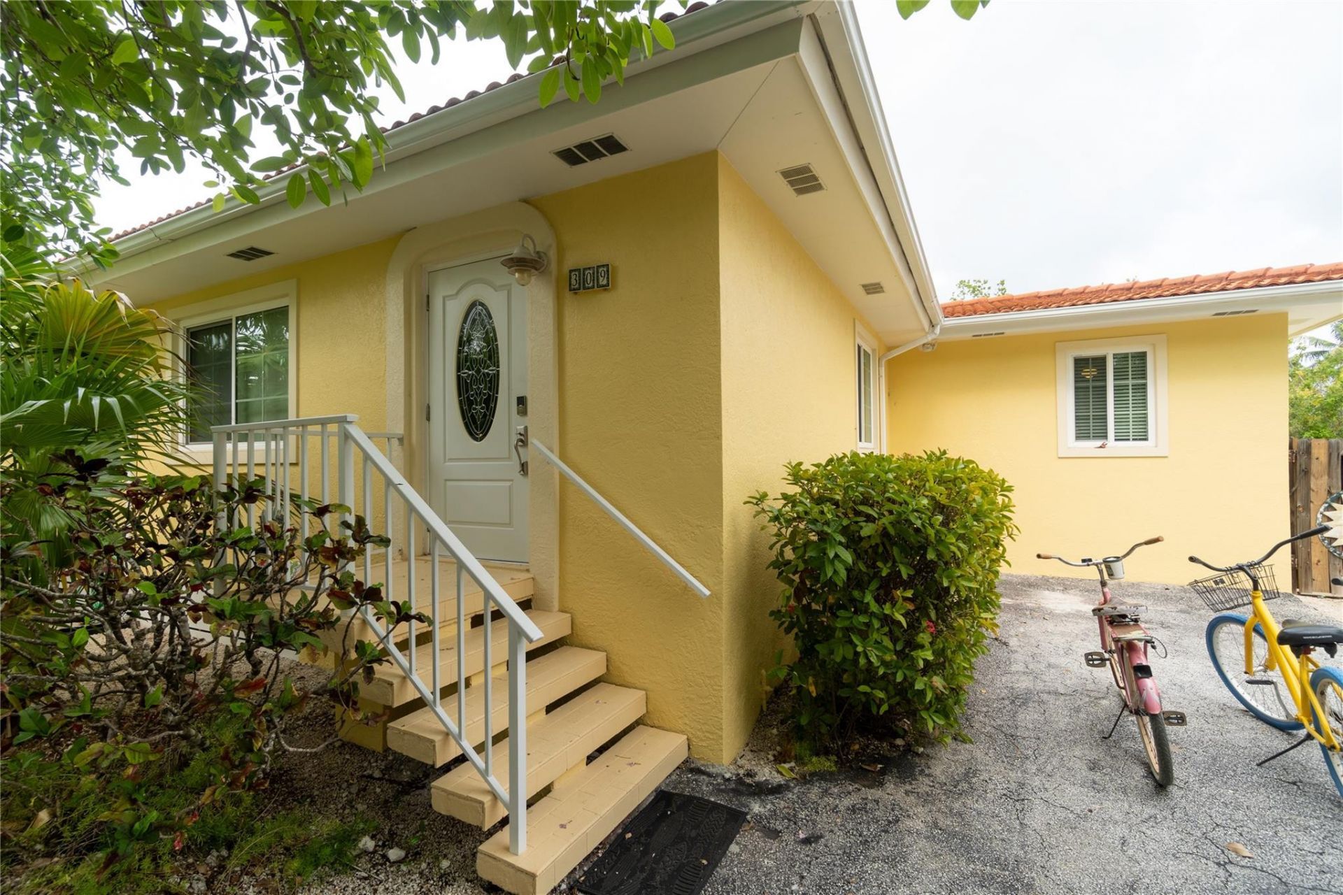309 E Calzada De Bougainville, Marathon, FL 33050 Photo