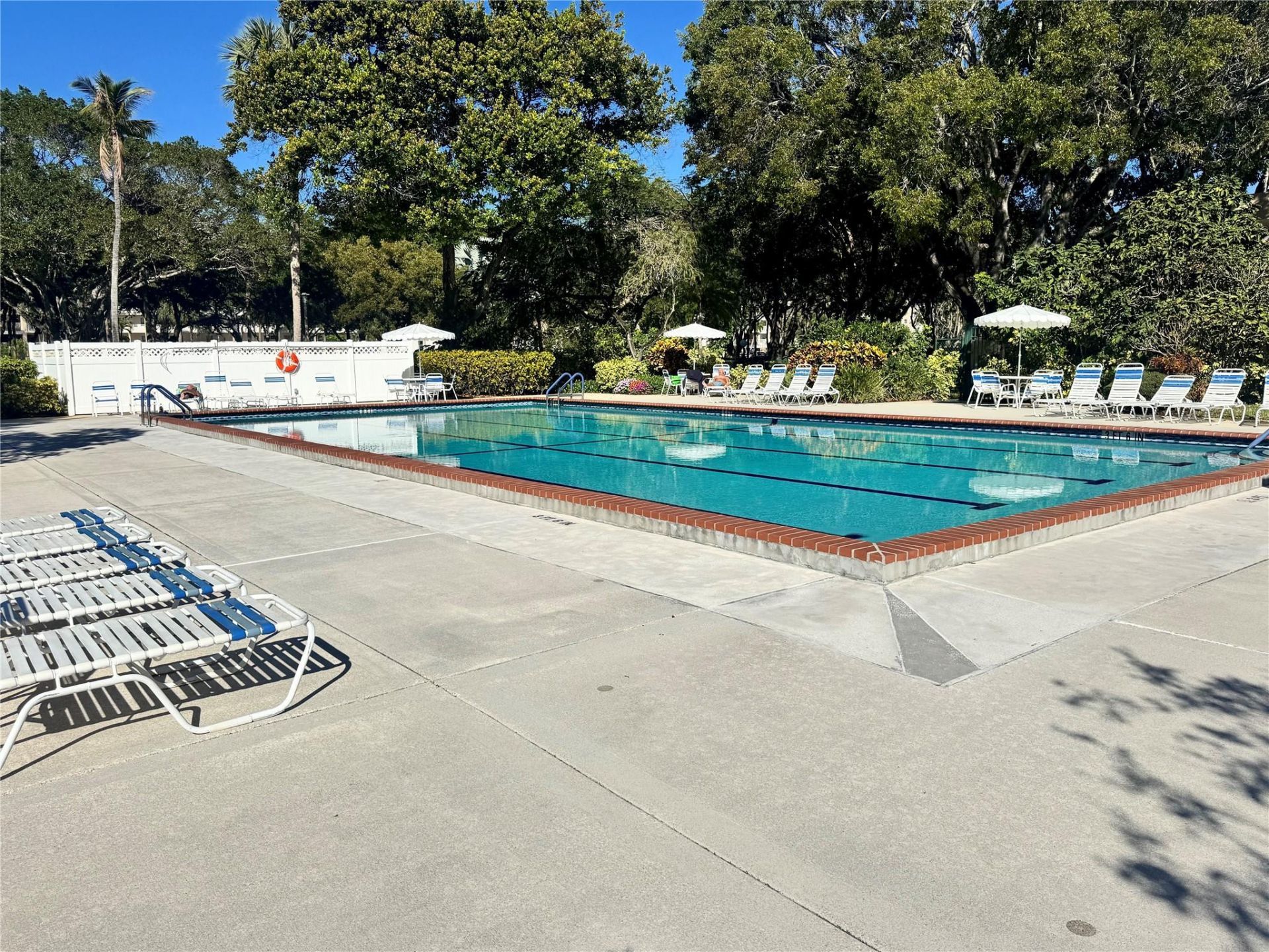 3980 Oaks Clubhouse Drive, Unit 405, Pompano Beach, FL 33069 Photo