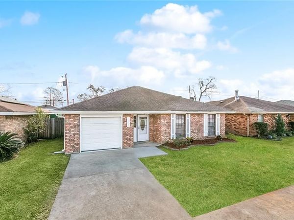1924 YORKTOWNE Drive, LaPlace, LA 70068
