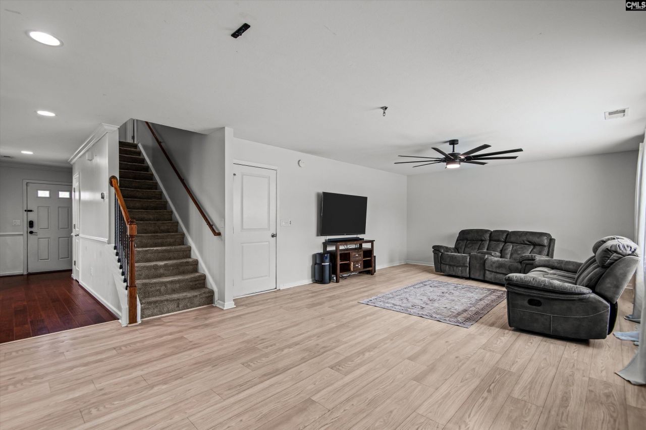 8 Genesis Lane Photo 13