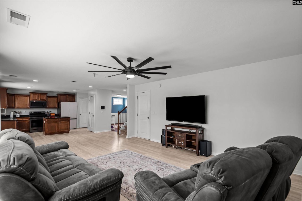 8 Genesis Lane Photo 14