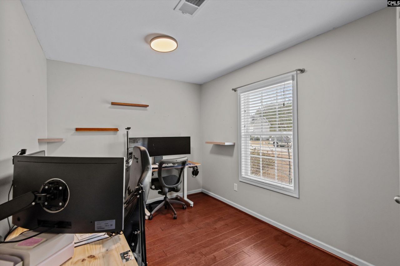 8 Genesis Lane Photo 29