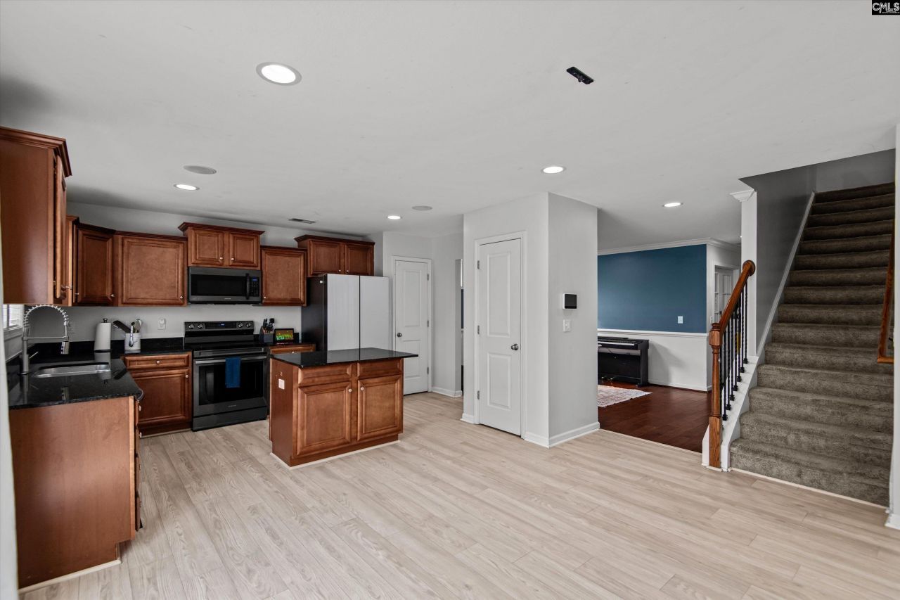 8 Genesis Lane Photo 9