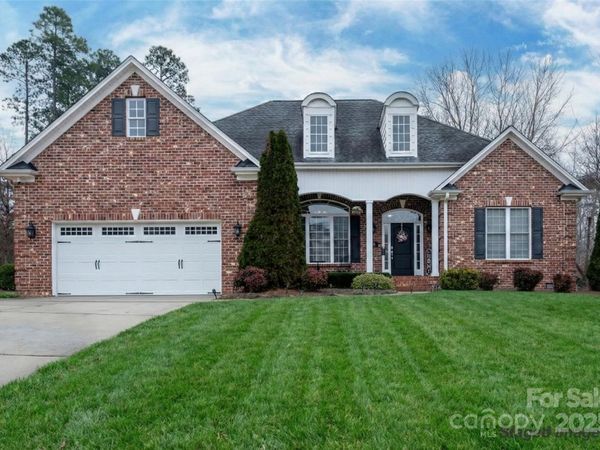 283 Norwood Hills Drive , Winston Salem, NC 27107