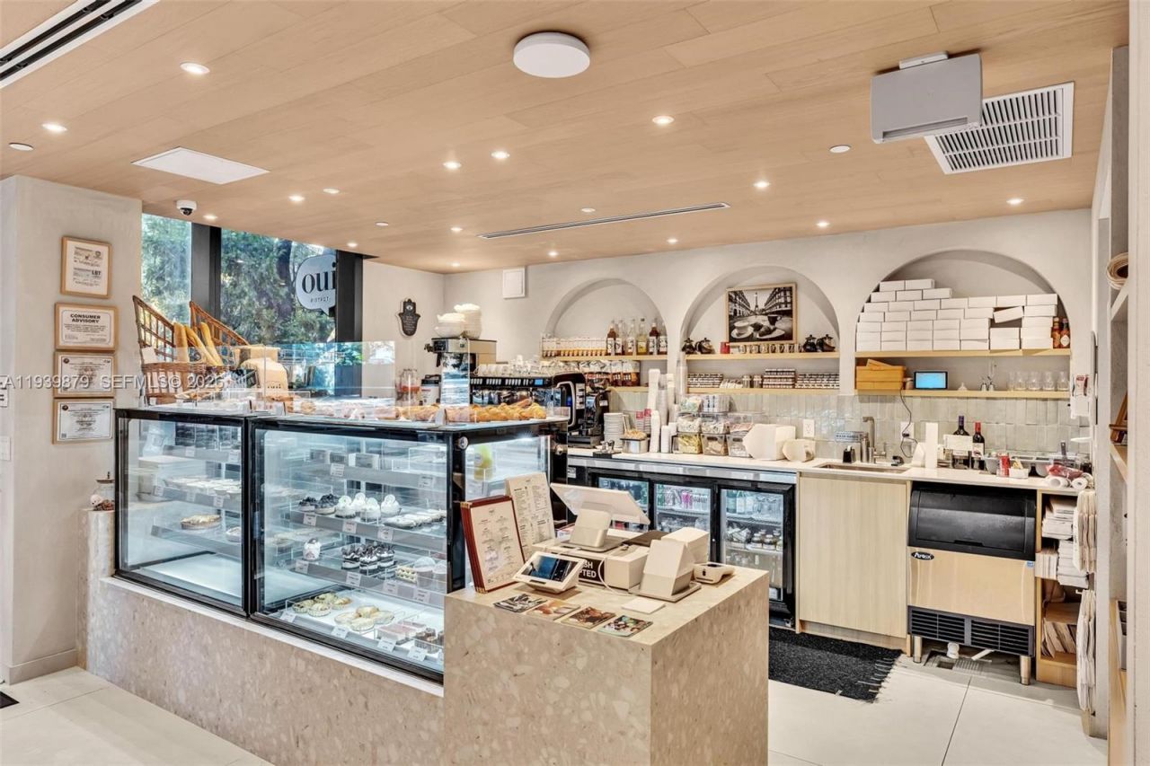 5700 Biscayne Blvd, Miami, FL 33137 Photo