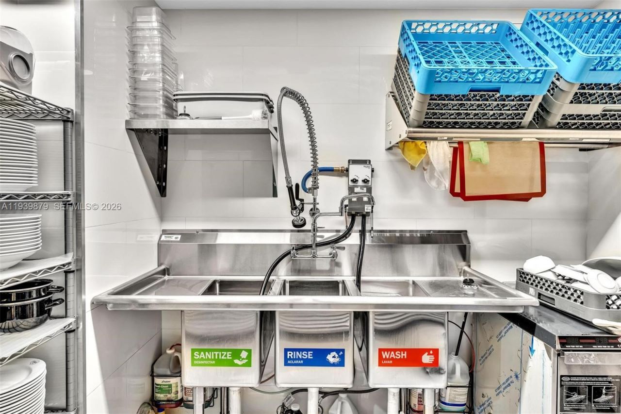 5700 Biscayne Blvd, Miami, FL 33137 Photo