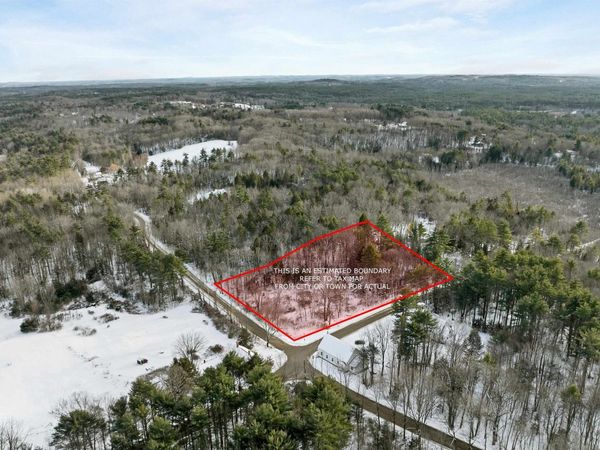 61 Freeman Hall Road, Nottingham, NH 03290