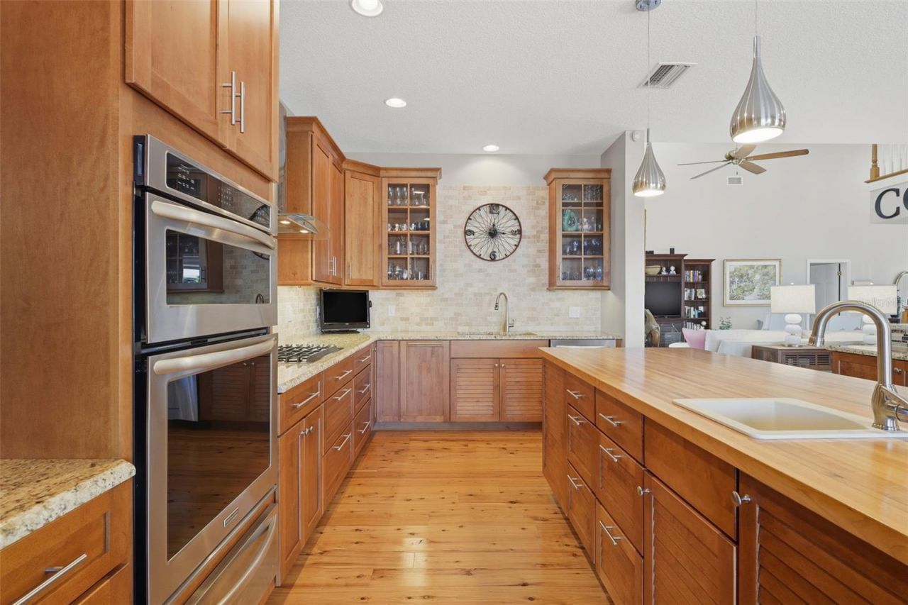 12923 Yacht Club Place, Cortez, FL 34215 Photo