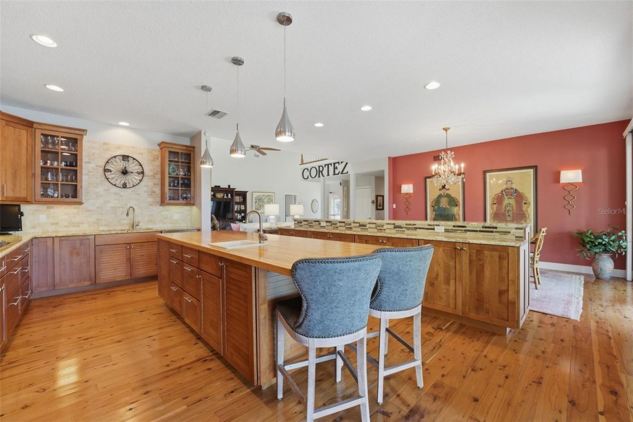 12923 Yacht Club Place, Cortez, FL 34215 Photo