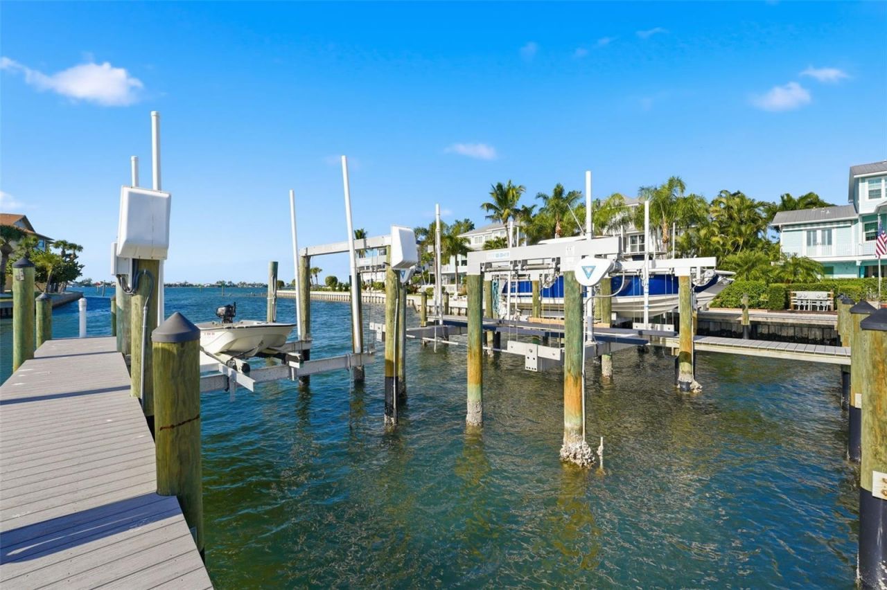 12923 Yacht Club Place, Cortez, FL 34215 Photo