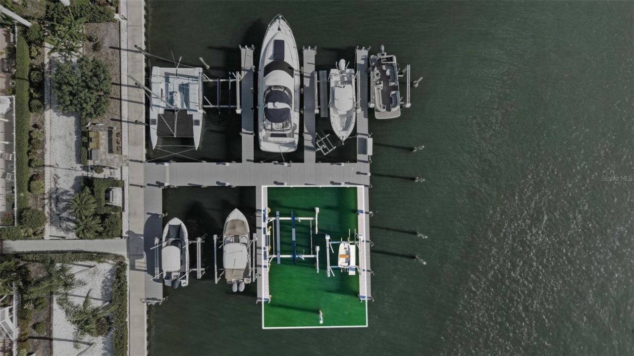 12923 Yacht Club Place, Cortez, FL 34215 Photo