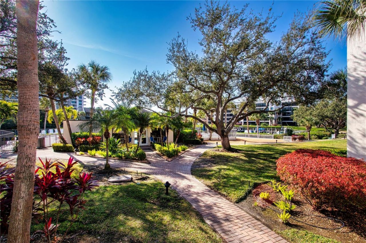 1500 Cove II Place, Unit 524, Sarasota, FL 34242 Photo