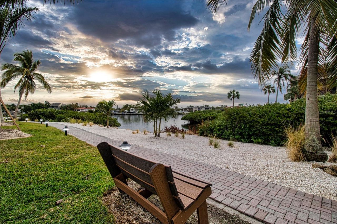 1500 Cove II Place, Unit 524, Sarasota, FL 34242 Photo