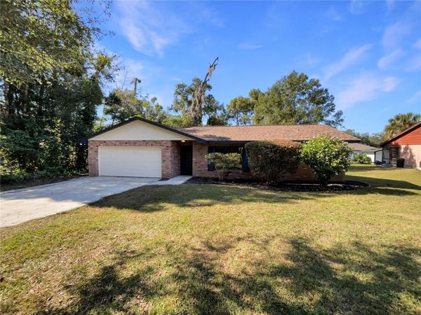 352 SESAME AVENUE, APOPKA, FL 32703