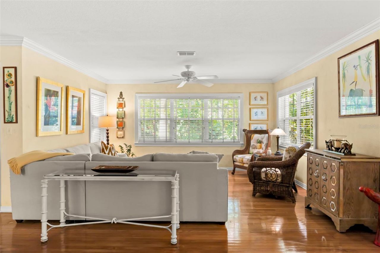 1417 Beach Drive Ne, Saint Petersburg, FL 33704 Photo