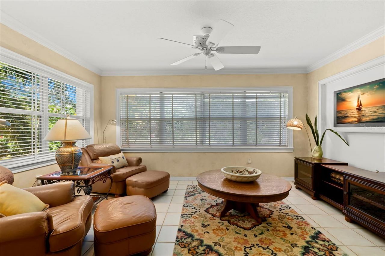 1417 Beach Drive Ne, Saint Petersburg, FL 33704 Photo