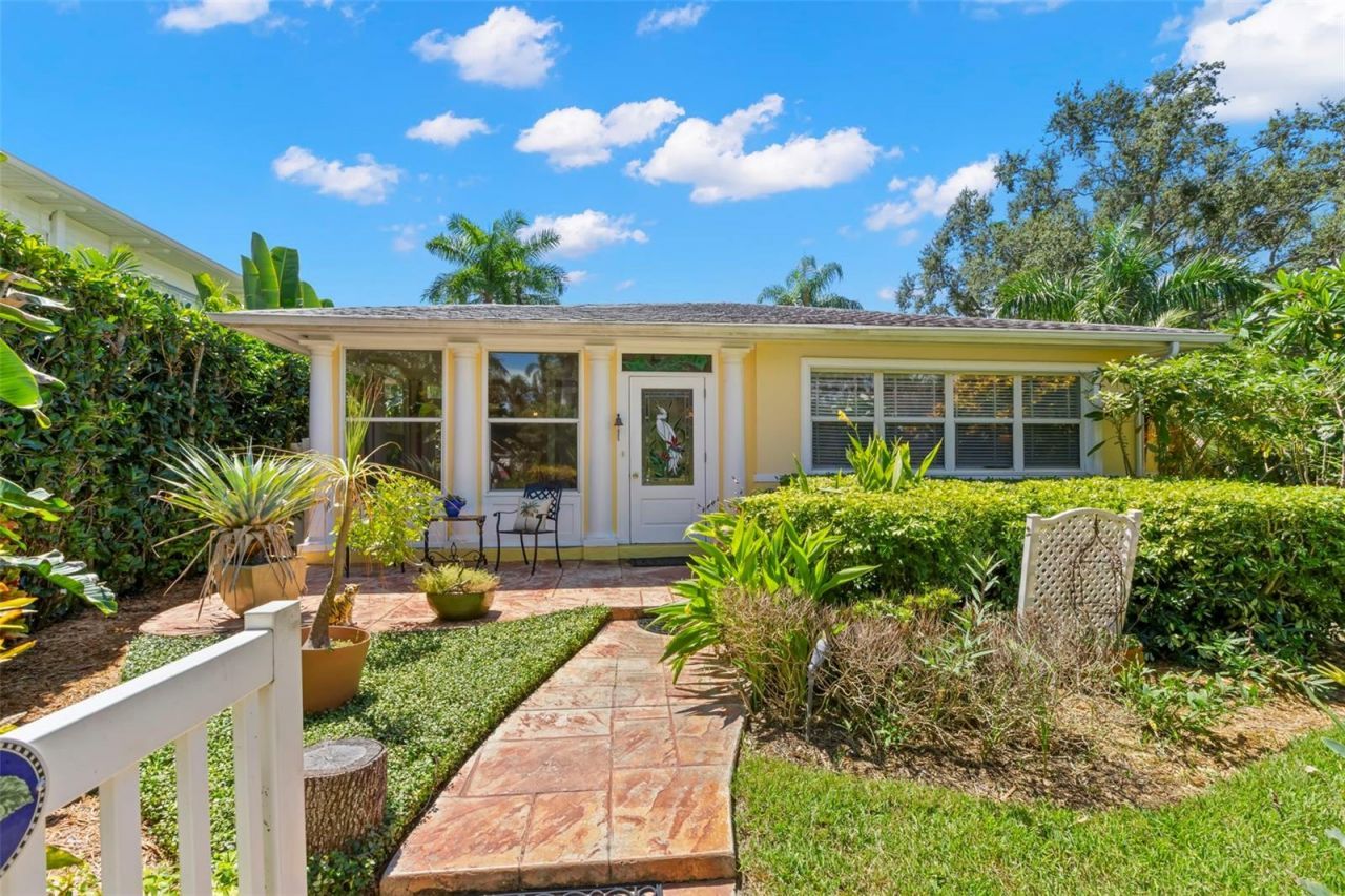 1417 Beach Drive Ne, Saint Petersburg, FL 33704 Photo