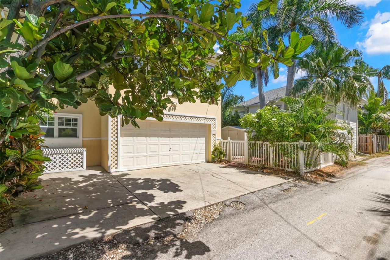 1417 Beach Drive Ne, Saint Petersburg, FL 33704 Photo