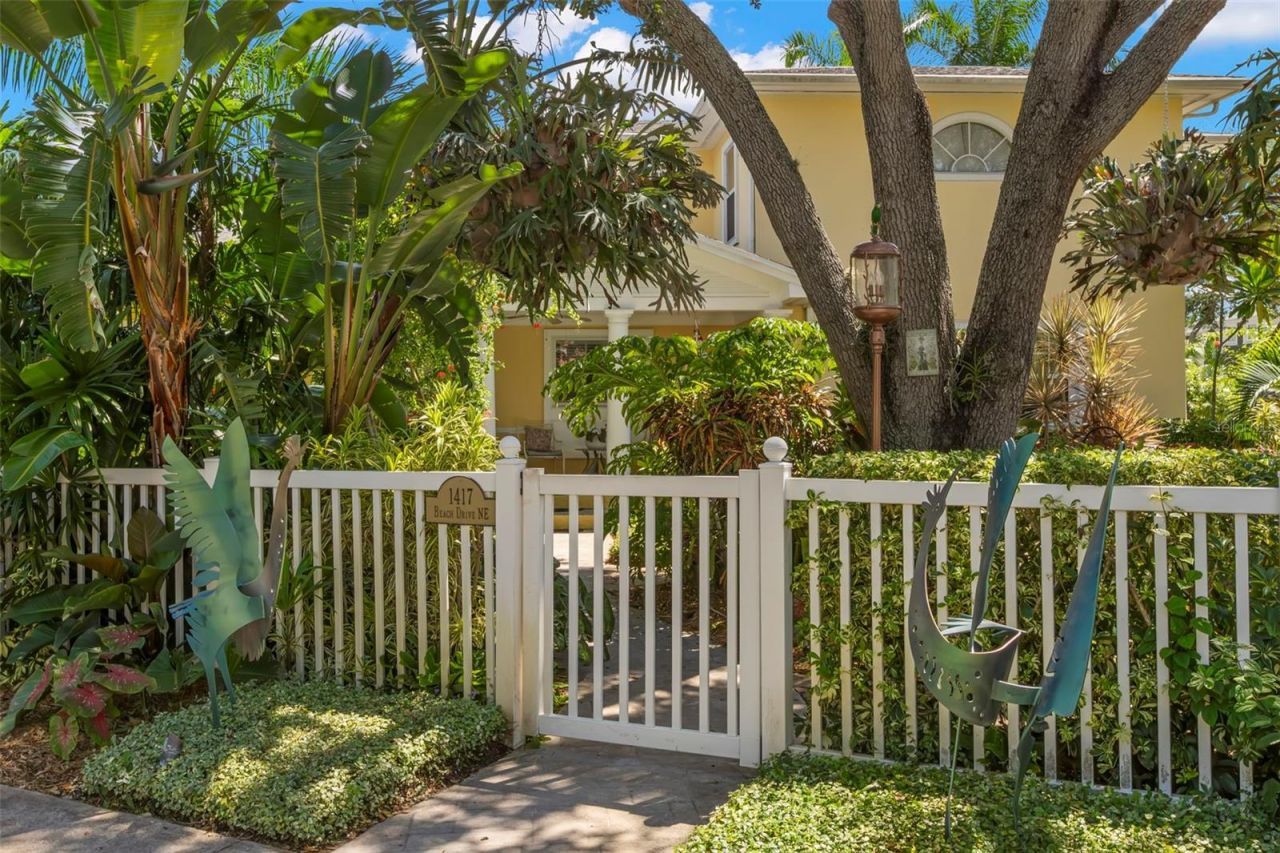 1417 Beach Drive Ne, Saint Petersburg, FL 33704 Photo