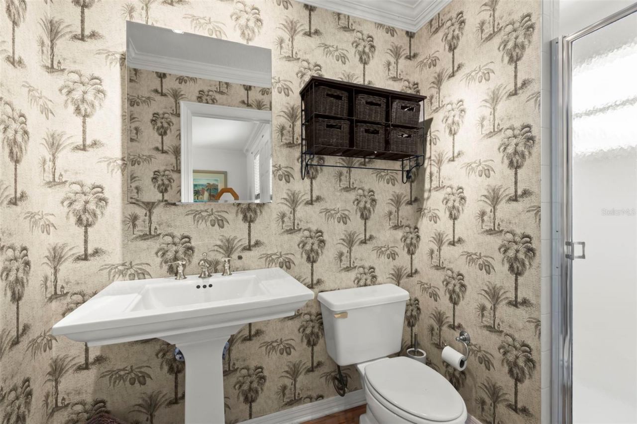 1417 Beach Drive Ne, Saint Petersburg, FL 33704 Photo