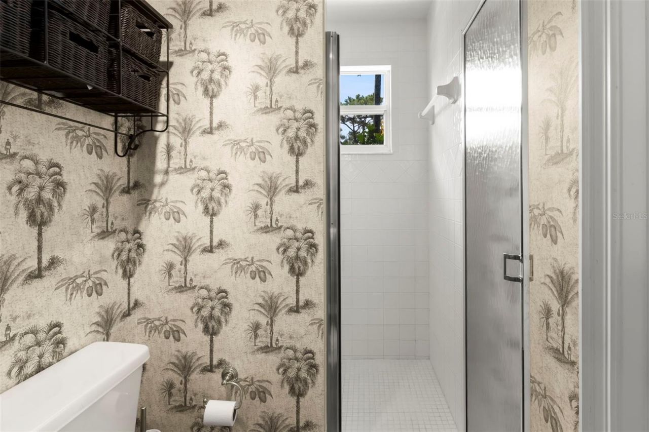 1417 Beach Drive Ne, Saint Petersburg, FL 33704 Photo