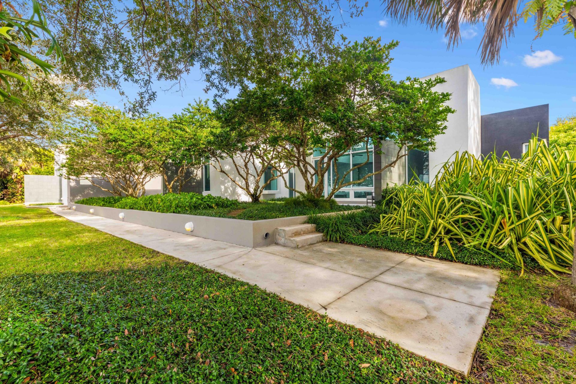 1924 NW Shore Terrace, Stuart, FL 34994 Photo