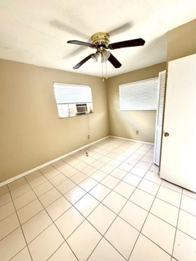 271 SW 11th Avenue, Hallandale Beach, FL 33009 Photo