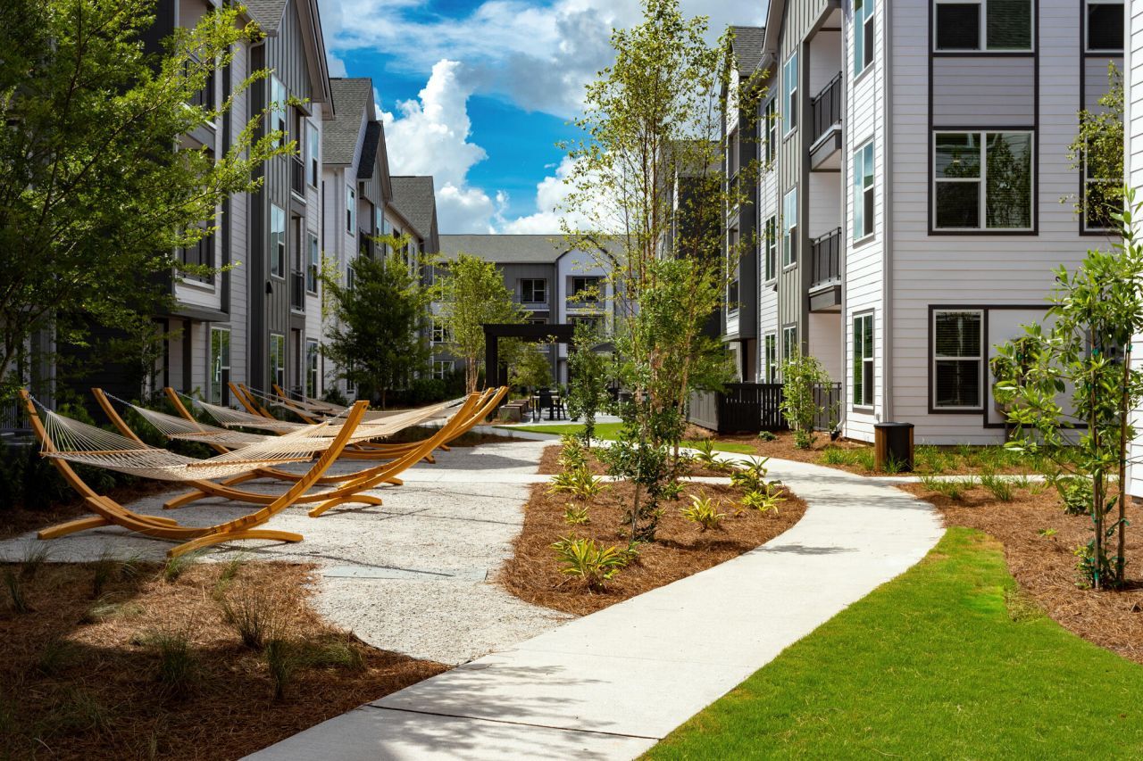 2403 Mall Drive Photo 10