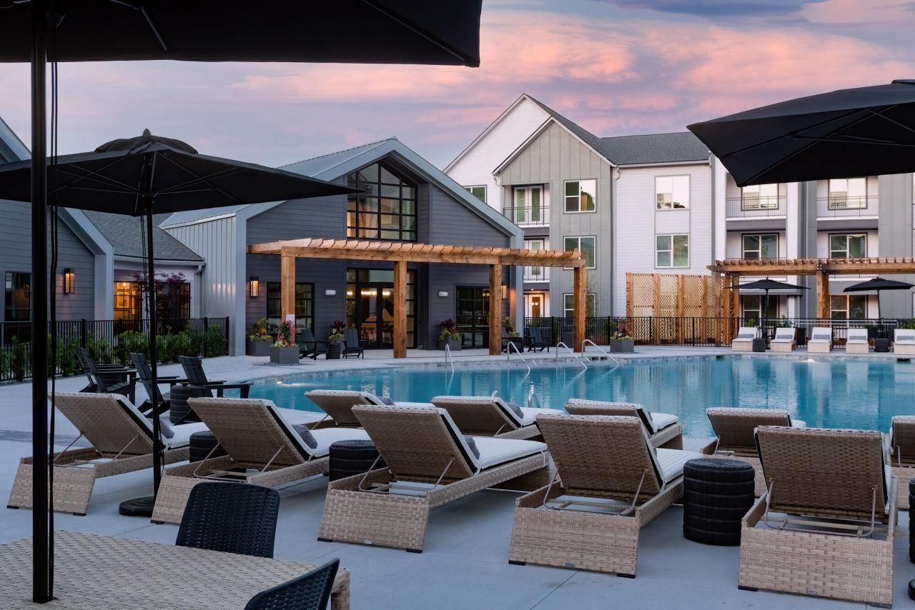 2403 Mall Drive Photo 32