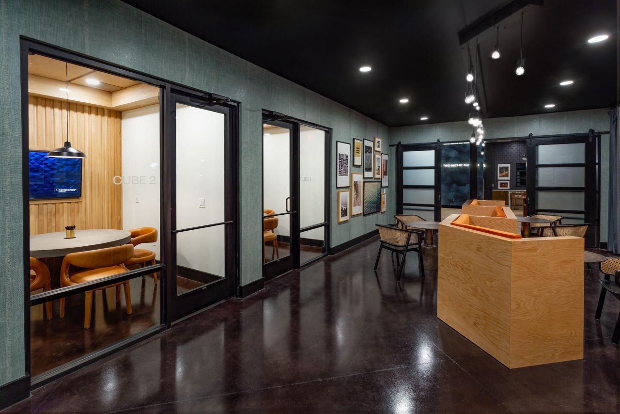 2403 Mall Drive Photo 33