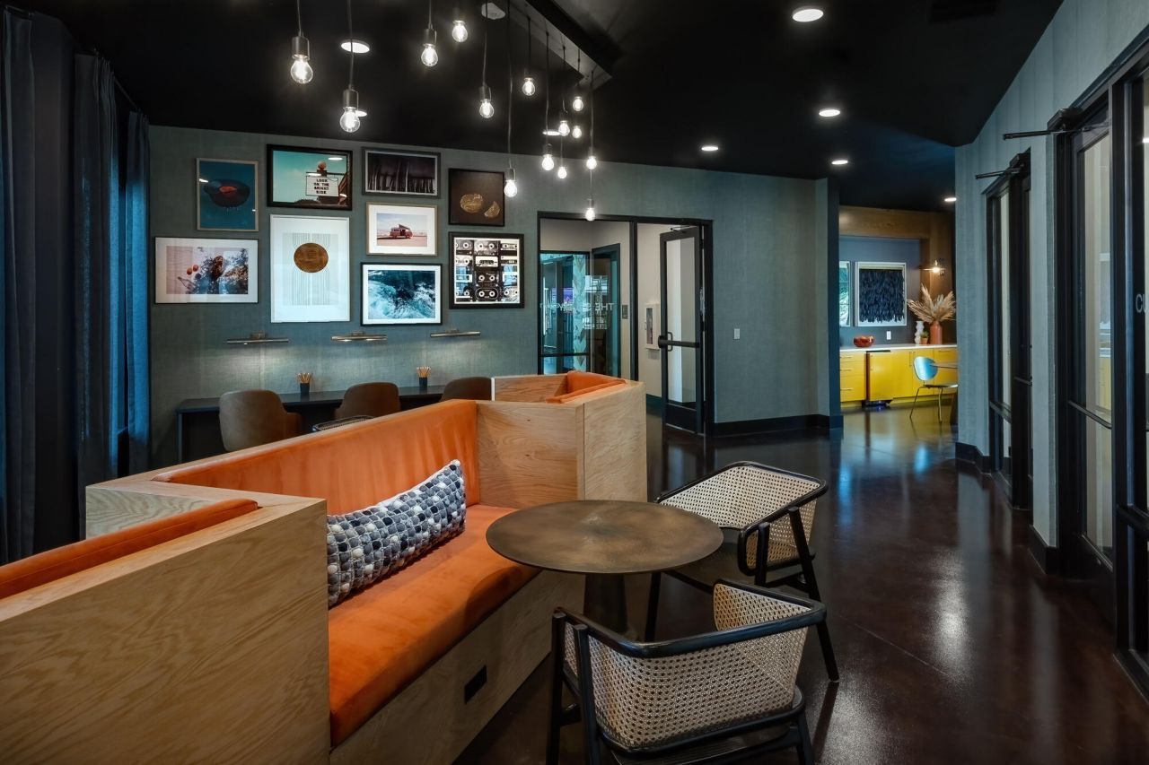 2403 Mall Drive Photo 35