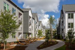 2403 Mall Drive photo 4