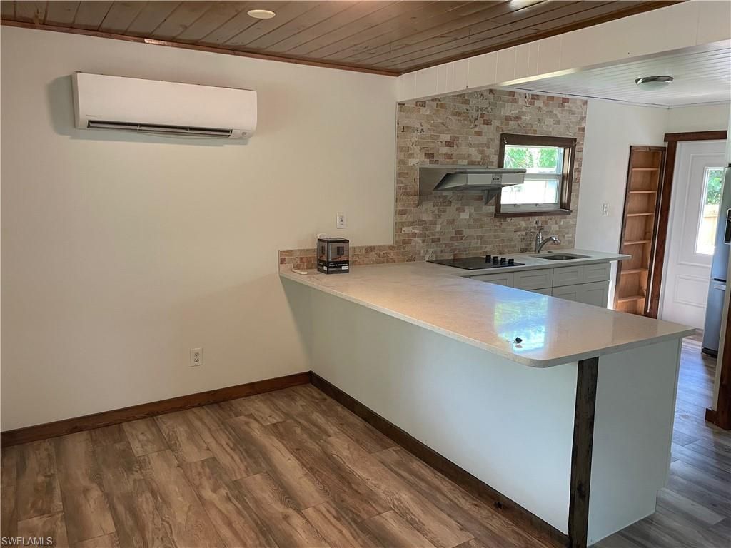 784 Oak St, Fort Myers Beach, FL 33931 Photo